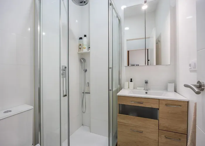 Moderno Frente Al Mar Apartment